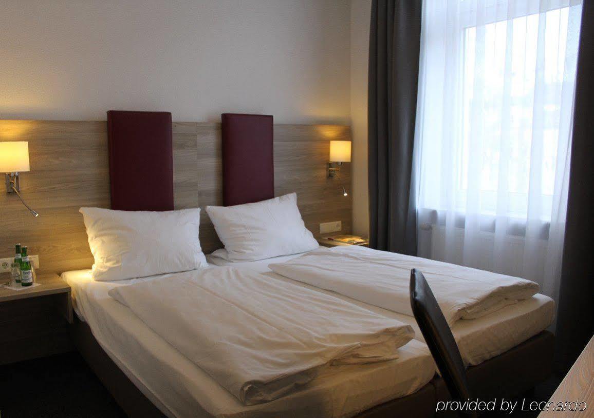 Hohenstaufen Hotel 3*